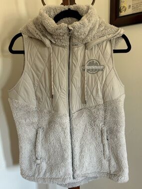 KÜHL Women's Prima Flight Vest soft fleece texture,full zip closure, hood Size S